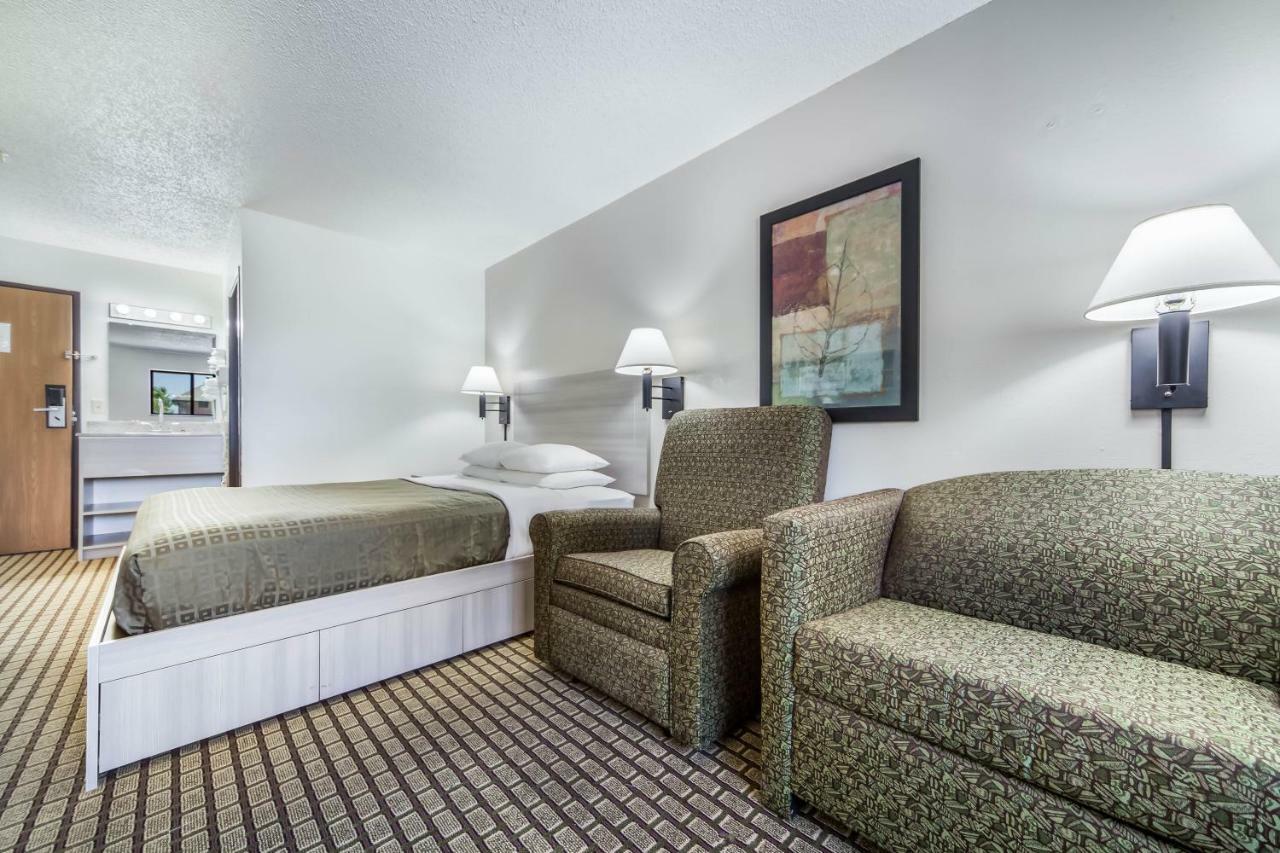 Country Hearth Inn Maryville Esterno foto